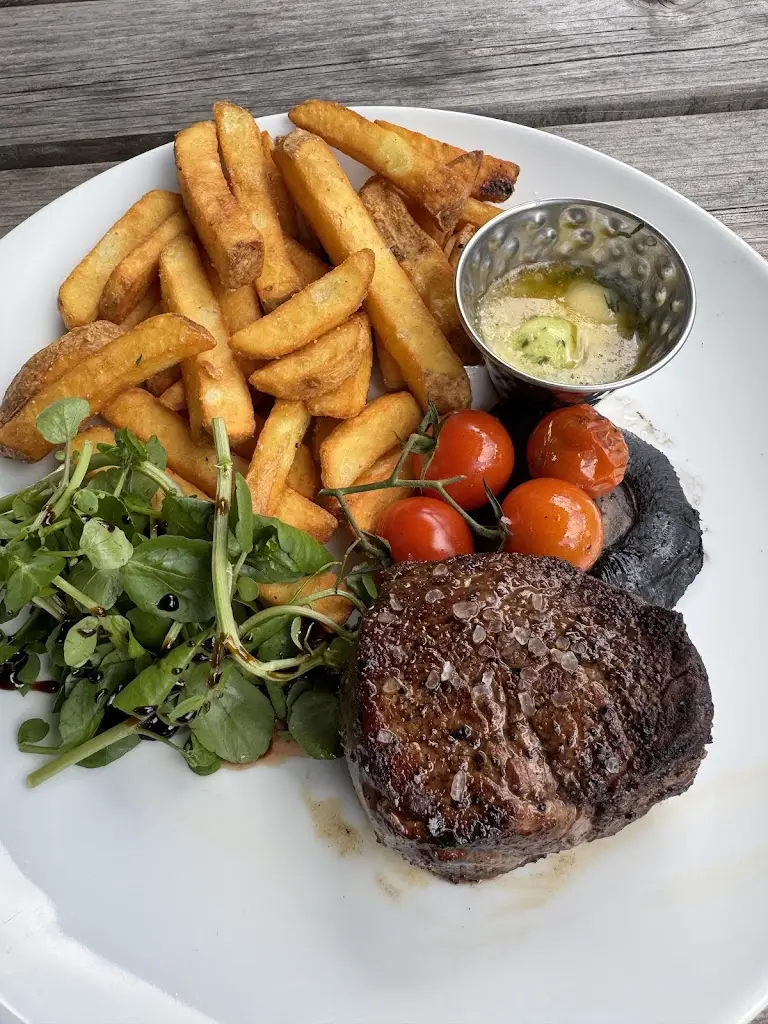 Tamsin Jones_The Great House_Hawkhurst_review