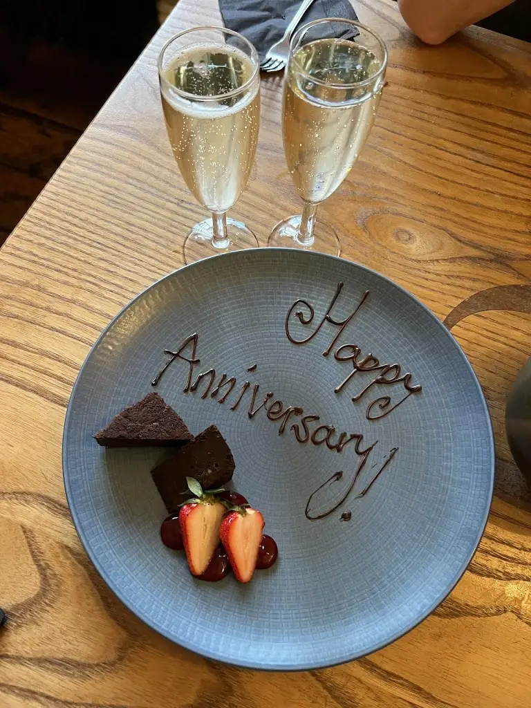 Yasmin Mason_The Queen's Inn_Hawkhurst_review