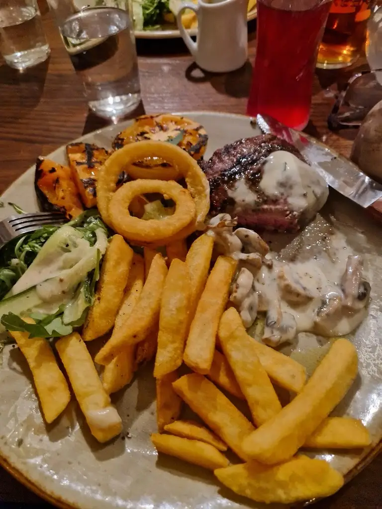 Menu_George IV_Baldock_image_6