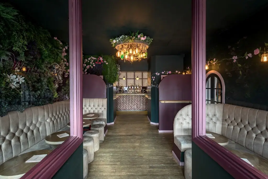 Wallis & Co_Hartlepool_slider_image_3