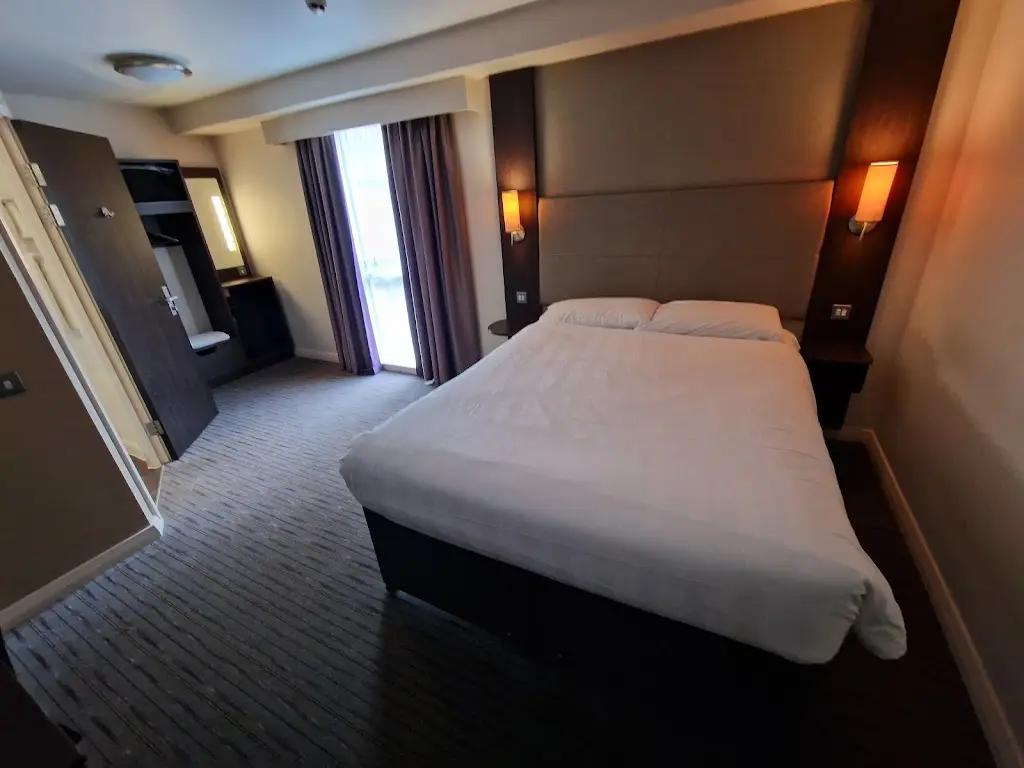 Ranjit Chagar_Premier Inn Cambridge East (Newmarket Road) hotel_Balsham_review