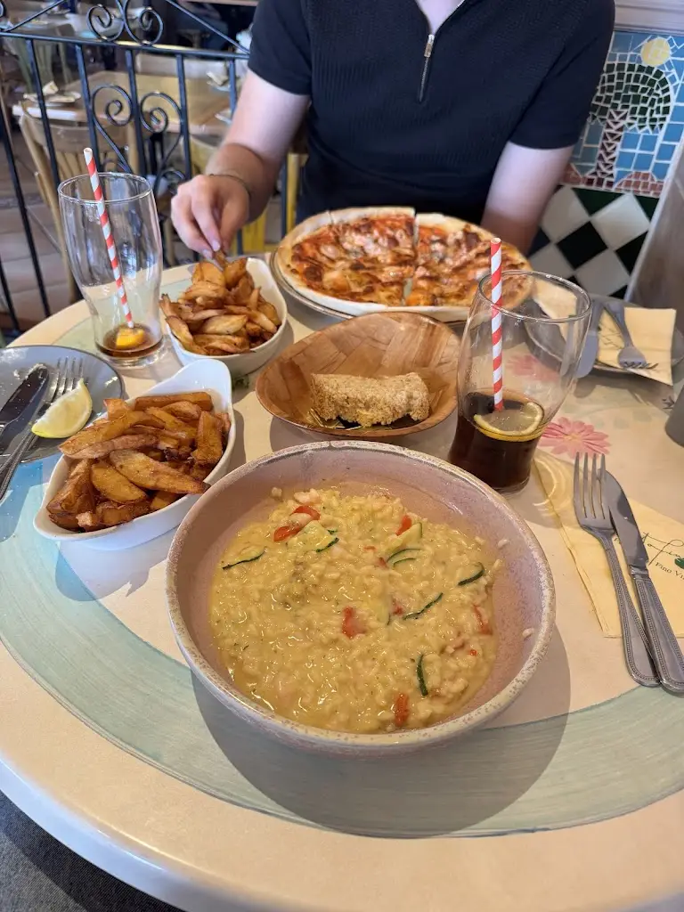 Courtney Kenna_Portofino_Hartlepool_review