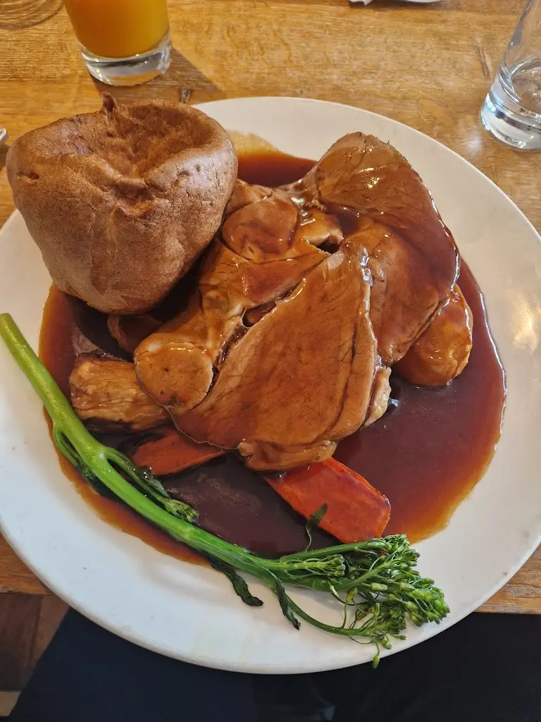 Trinity Ellis_The Black Bull Inn_Balsham_review