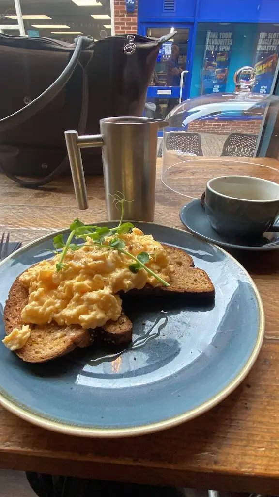 Marcela Neder Abdanur_The Curious Coffee Company_Haxby_review