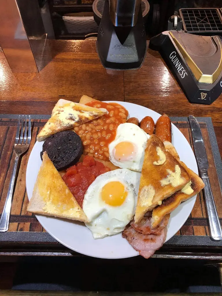 Red Lion_Haxby_slider_image_2