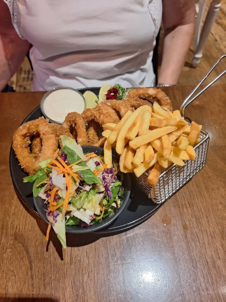 Bobby W_3 Flavours restaurant and wine bar_Banbury_review