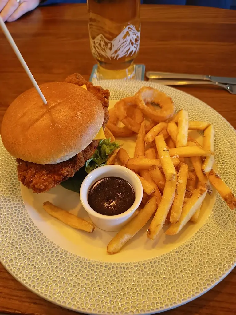 Clare Barker_The Bull's Head_Hazel Grove_review