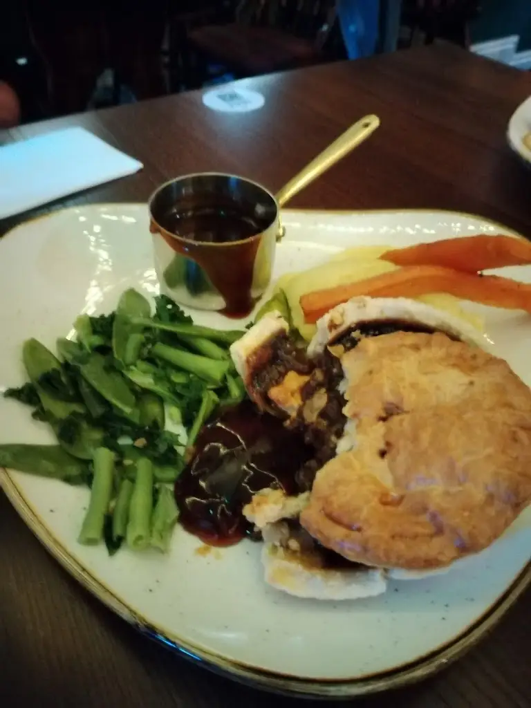 Enrique Recio_Haworth Old Hall_Haworth_review