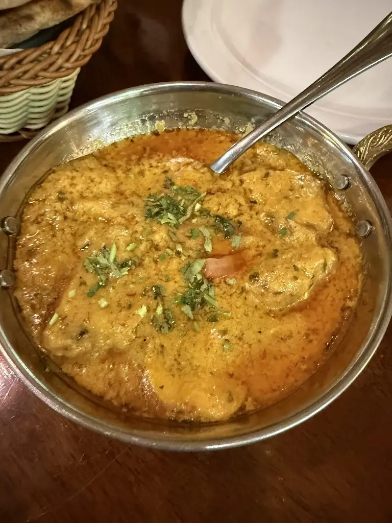 Usman Zahid_LAHORI'S _Banbury_review