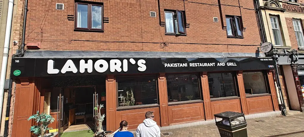 LAHORI'S _Banbury_slider_image_1