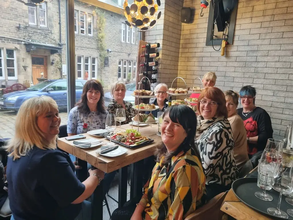 Alison Leigh_Tap and Tonic Haworth_Haworth_review