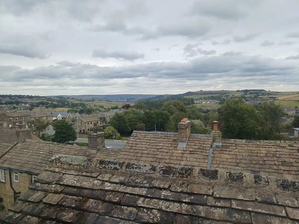 John Hughes_The Old White Lion Hotel & Restaurant_Haworth_review