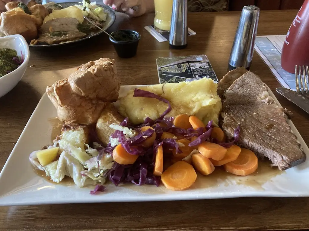 arron bryant_Black Boy Inn, Heage_Heage_recensione