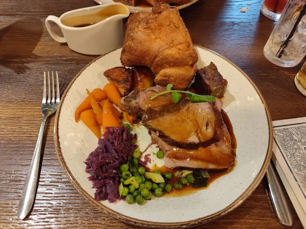 Menu_The Elephant and Peacock_Heage_image_7