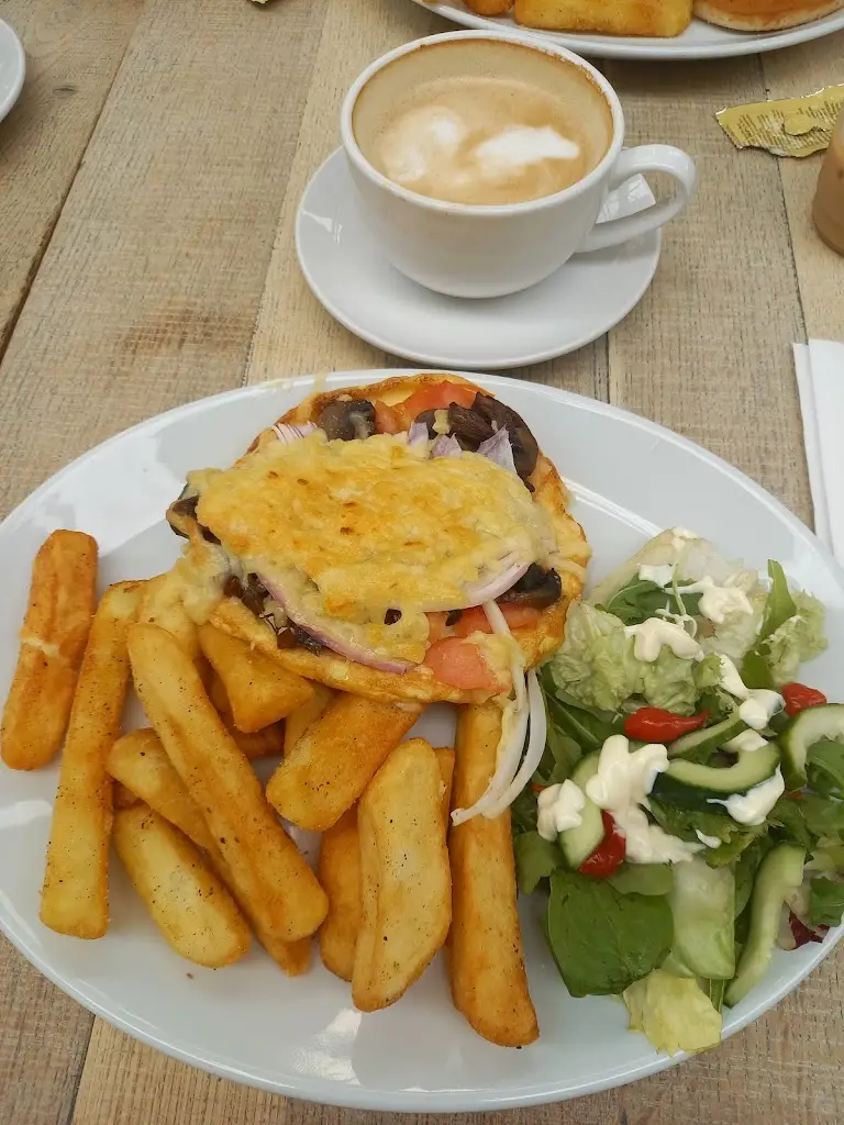 Clare Warrilow_Gardener's Retreat_Albrighton_review