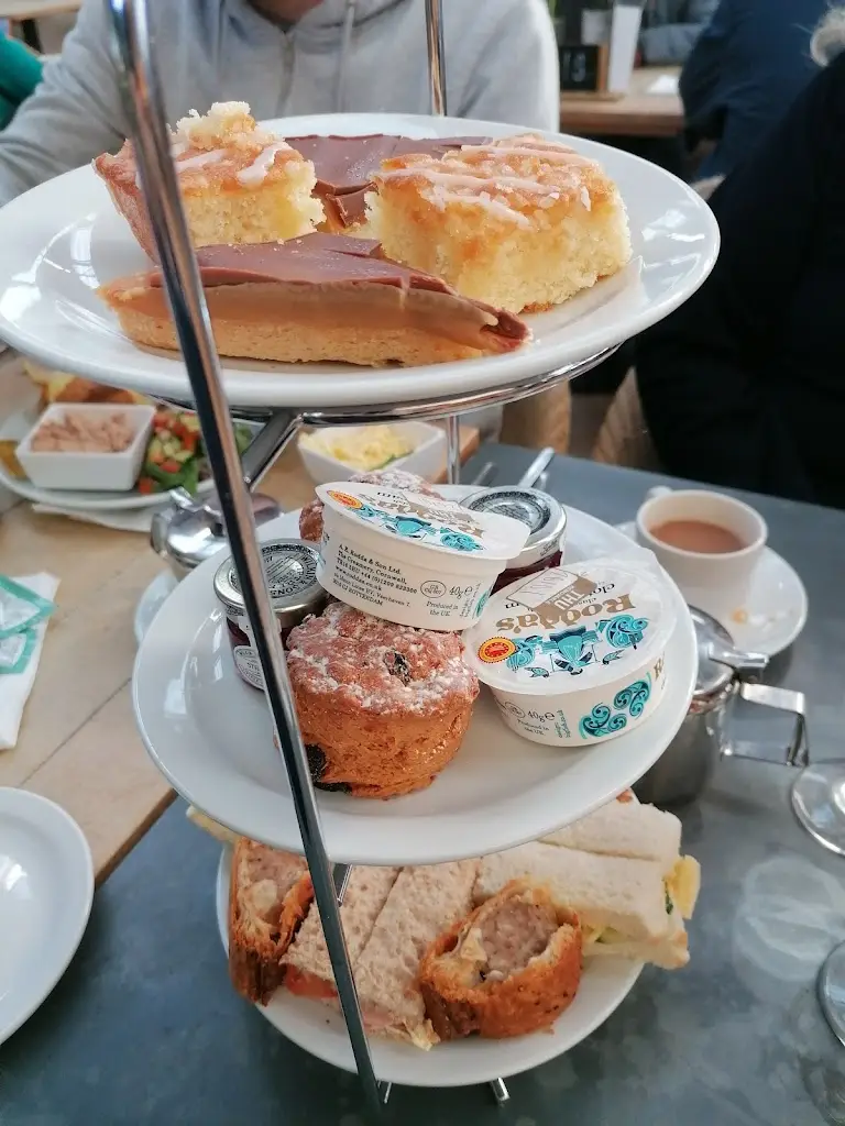 Janine “Jeanie on a GS” Mills_Gardener's Retreat_Albrighton_review