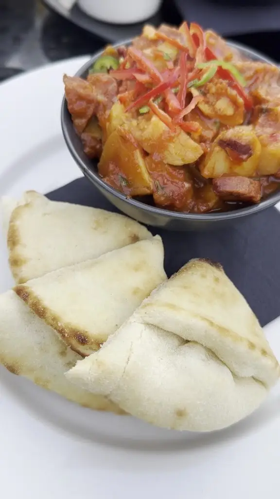 Lock & Quay Restaurant & Bar_Hayes_slider_image_2