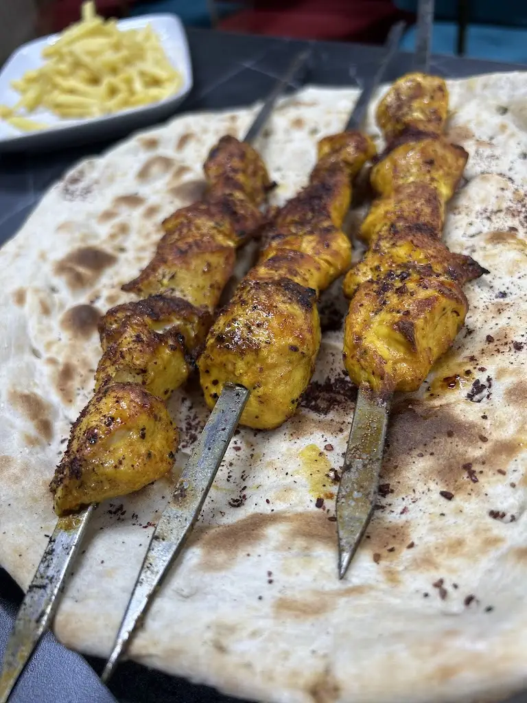 Julie Fielding_Park Shahri Naw Restaurant_Hayes_review