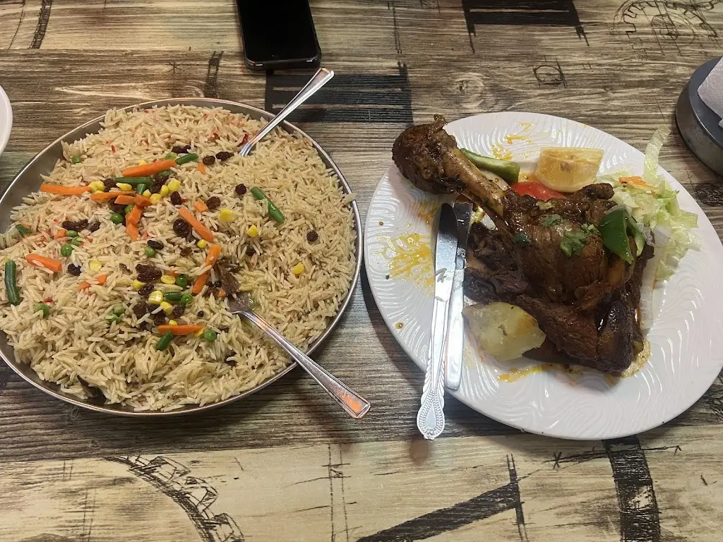 Taimoor Malik_Brothers 2 Restaurant_Hayes_review