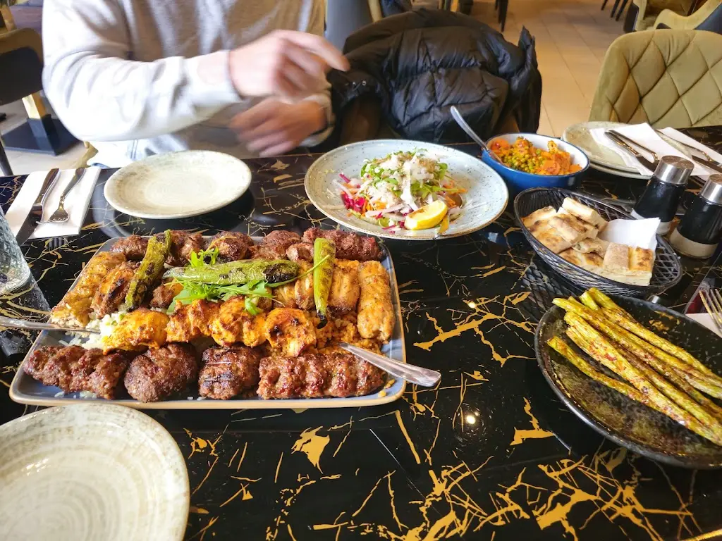 Leon Tyler_Turkish Kitchen Hatfield_Hatfield_review