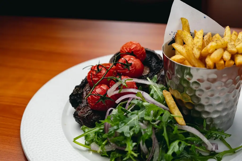 Element Bar & Kitchen_Hatfield_slider_image_3