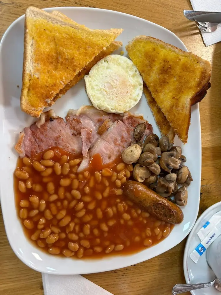 Debbie G_Erol's Cafe_Hatfield_review
