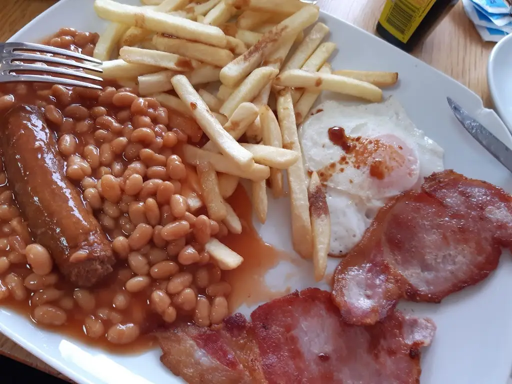 Rosalind Evans_Erol's Cafe_Hatfield_review