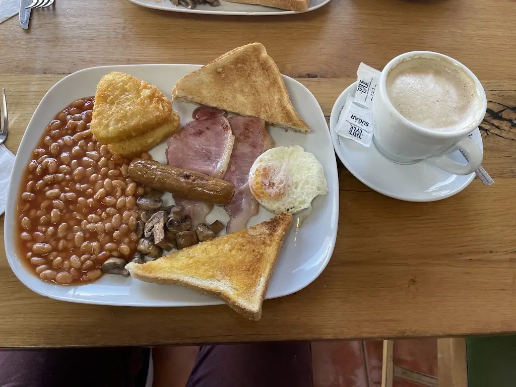 Erol's Cafe_Hatfield_slider_image_2