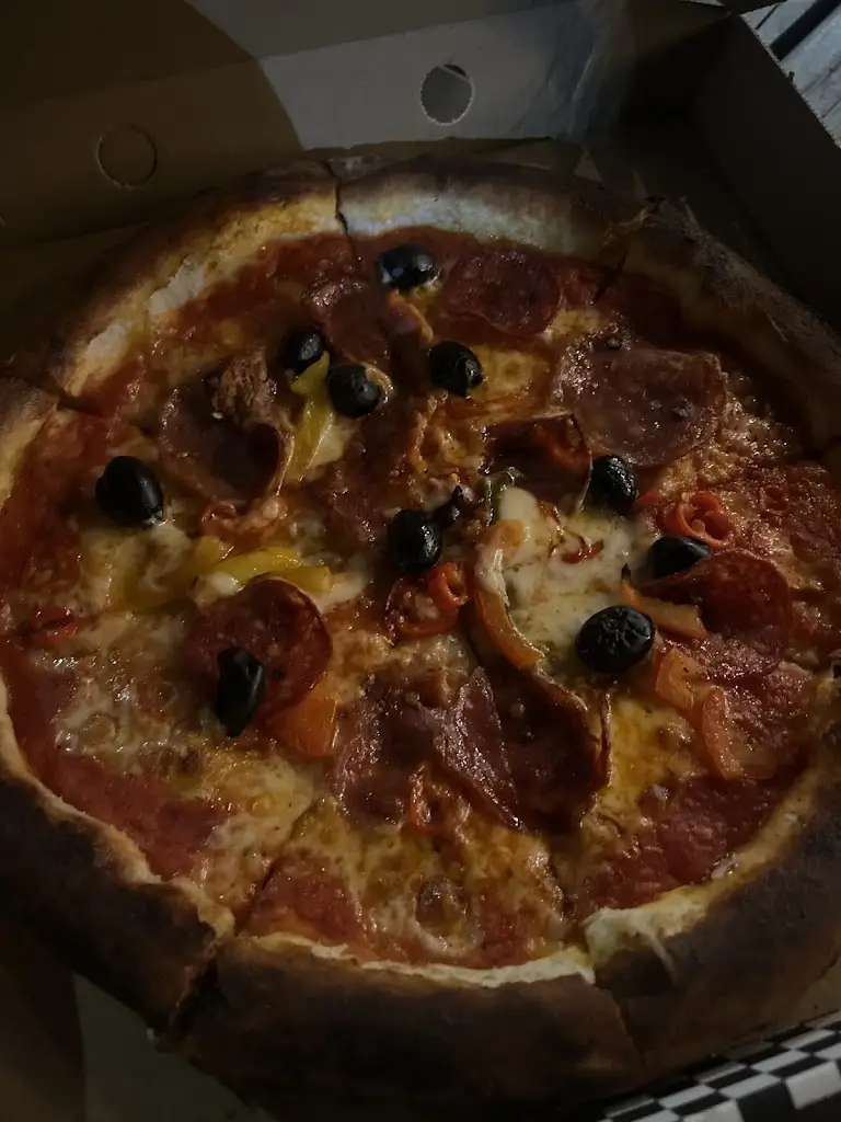 Stacy Smith_My Authentic Pizza_Hatfield_review