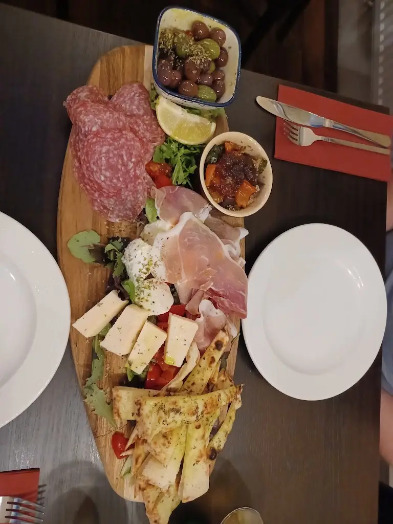 Rebecca McKie_That's Amore Italian Restaurant_Haywards Heath_review