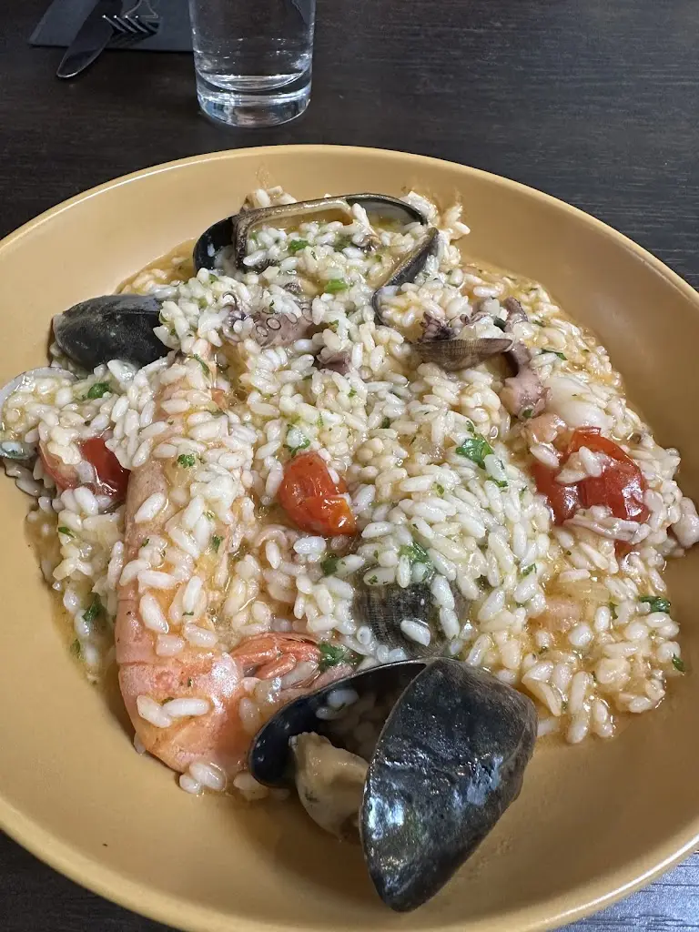 Leo So_That's Amore Italian Restaurant_Haywards Heath_review