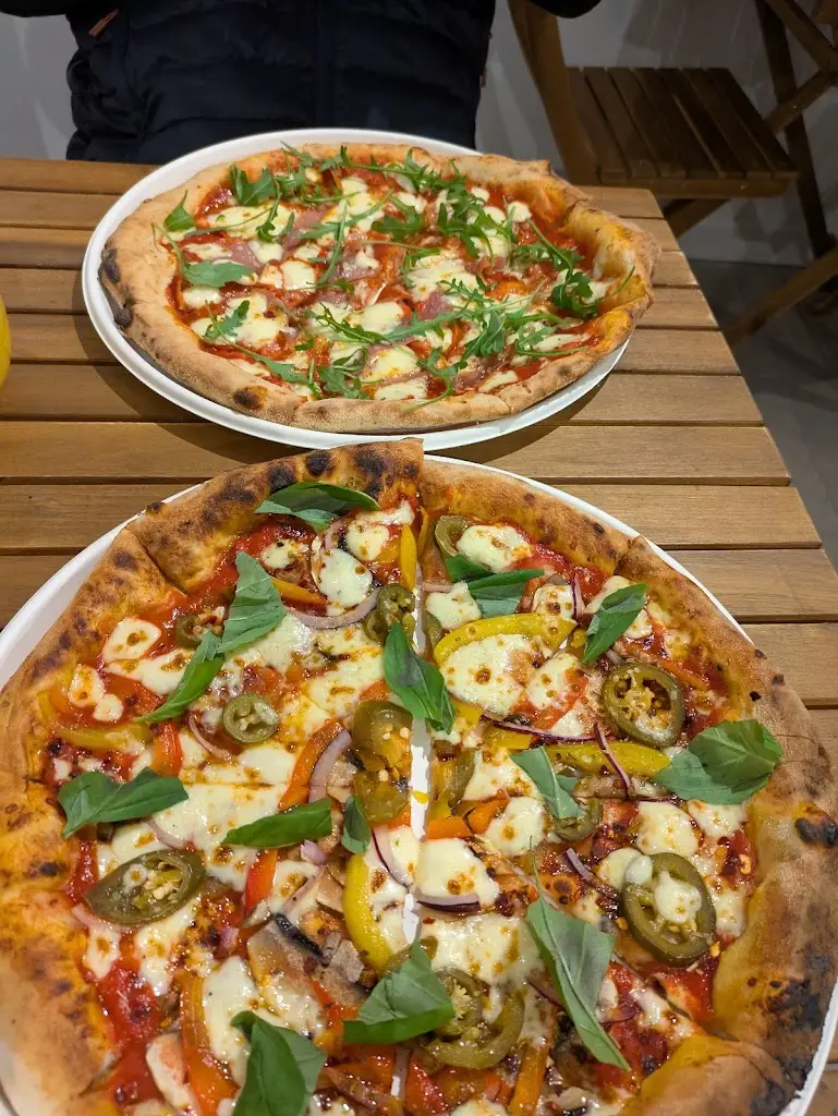 The Proper Pizza Co._Aylsham_slider_image_3