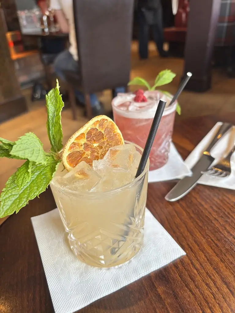 Craig Mitchell_Miller & Carter Heaton Chapel_Heaton Chapel_review