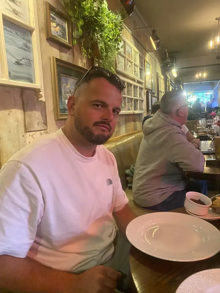 Rachel Price_The Plough On The Moor_Heaton Chapel_review