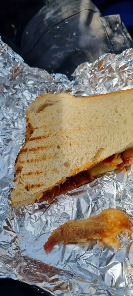 The Cads_Isla Bay Seafront Kitchen_Hayling Island_review