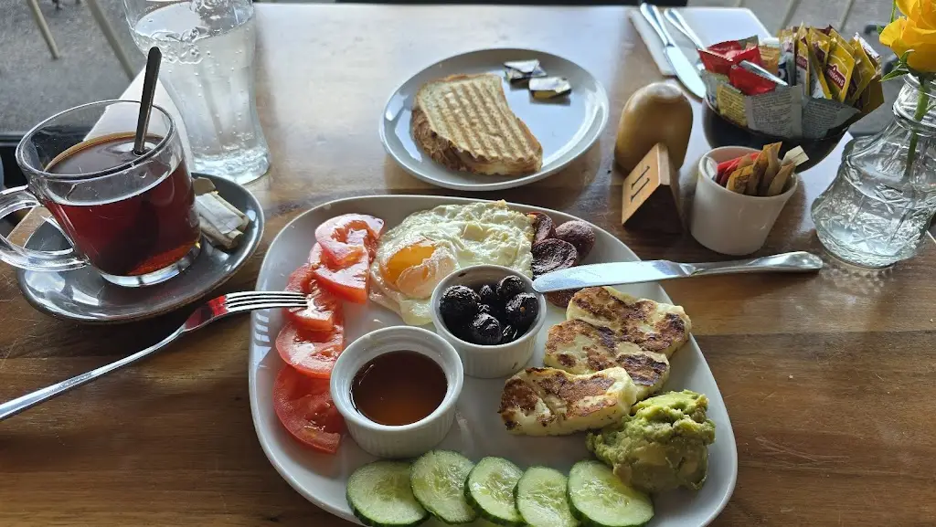 Isla Bay Seafront Kitchen_Hayling Island_slider_image_2