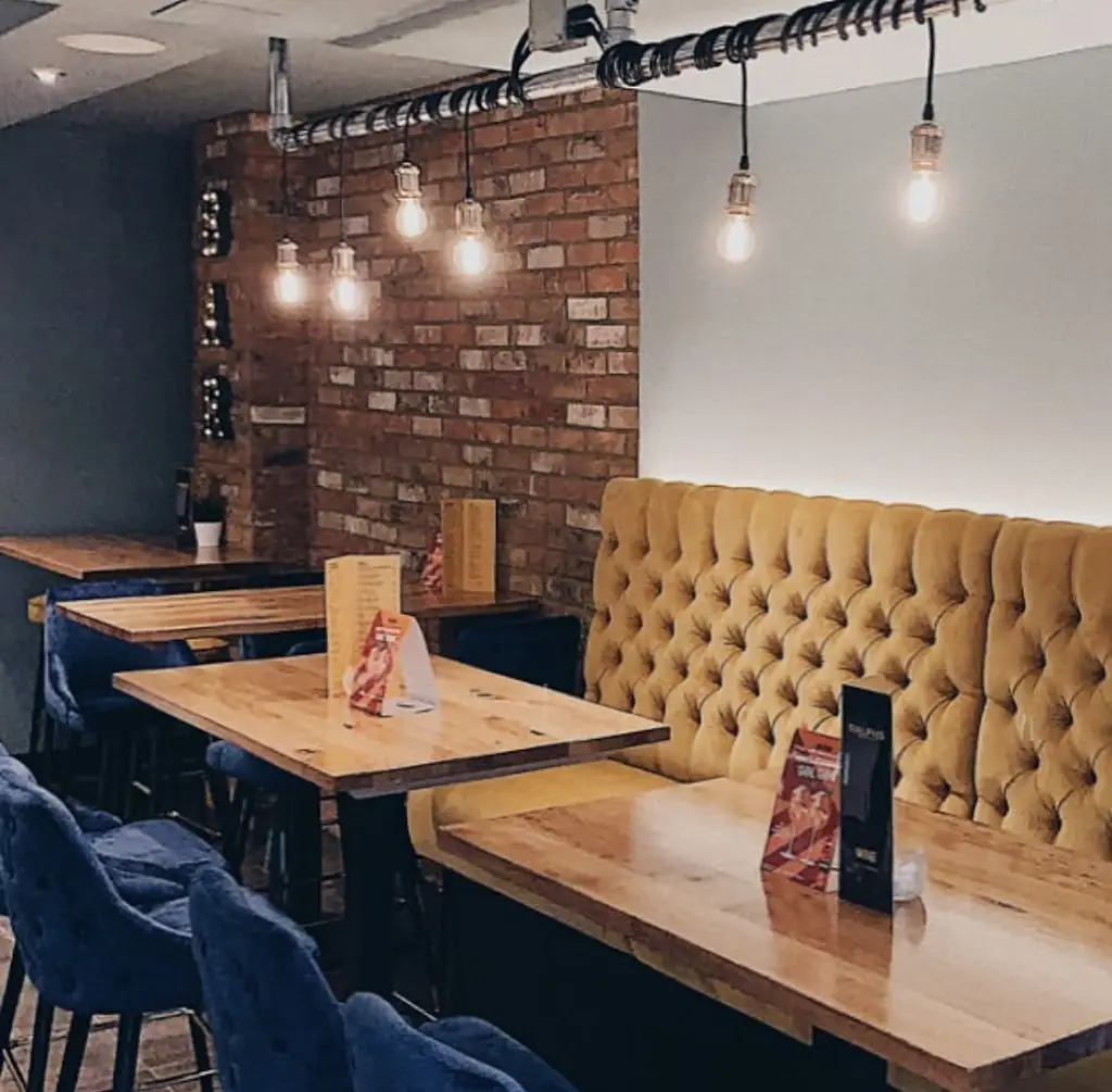 Groves - Restaurant and Bar restaurant in Hayling Island