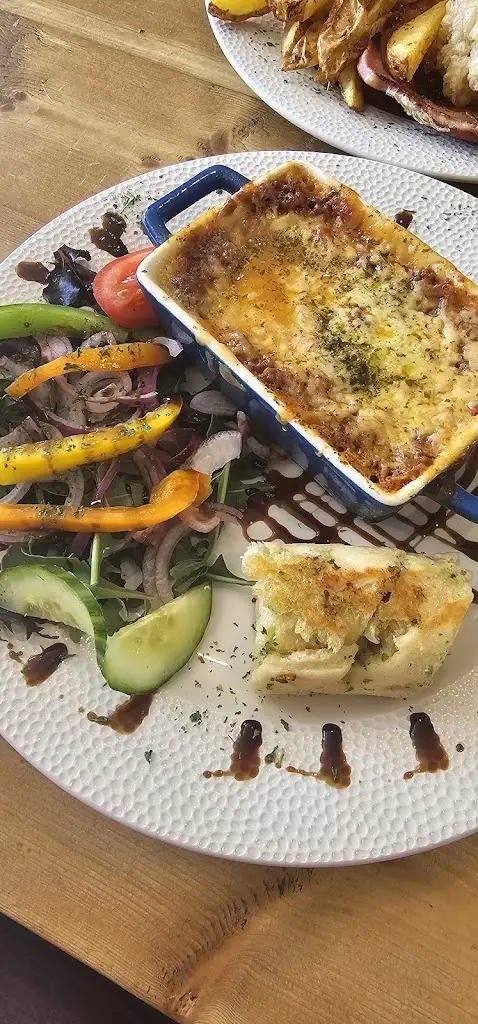 Natalie Aparicio_George & Dragon_Headcorn_reseña