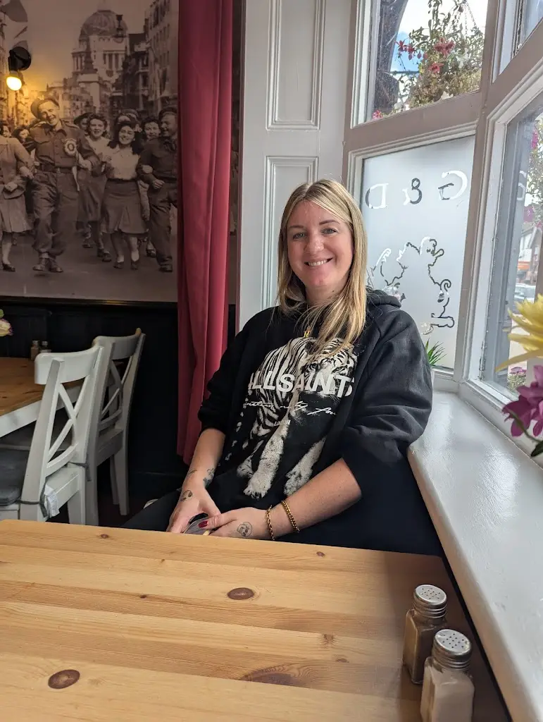 Karen Higgins_George & Dragon_Headcorn_reseña