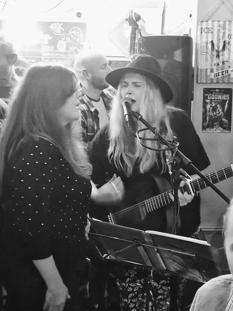 Claire Bramley-Harker_Tap 17 Micro Bar_Headcorn_review