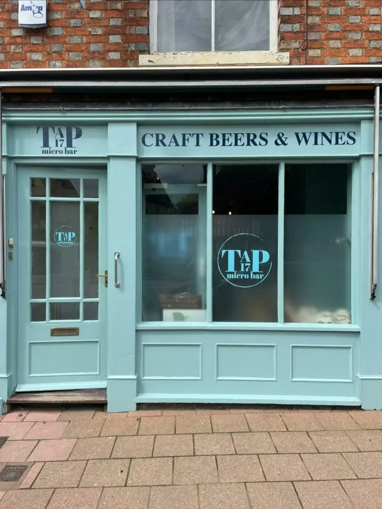 Tap 17 Micro Bar restaurant in Headcorn