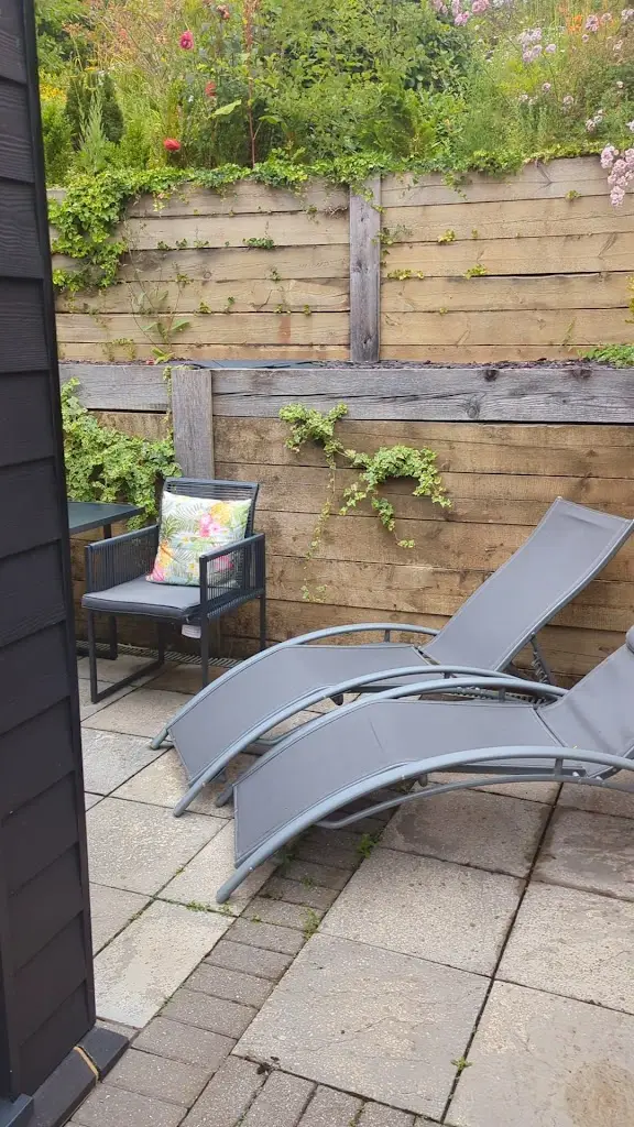 Who'd A Thought It_Headcorn_slider_image_1