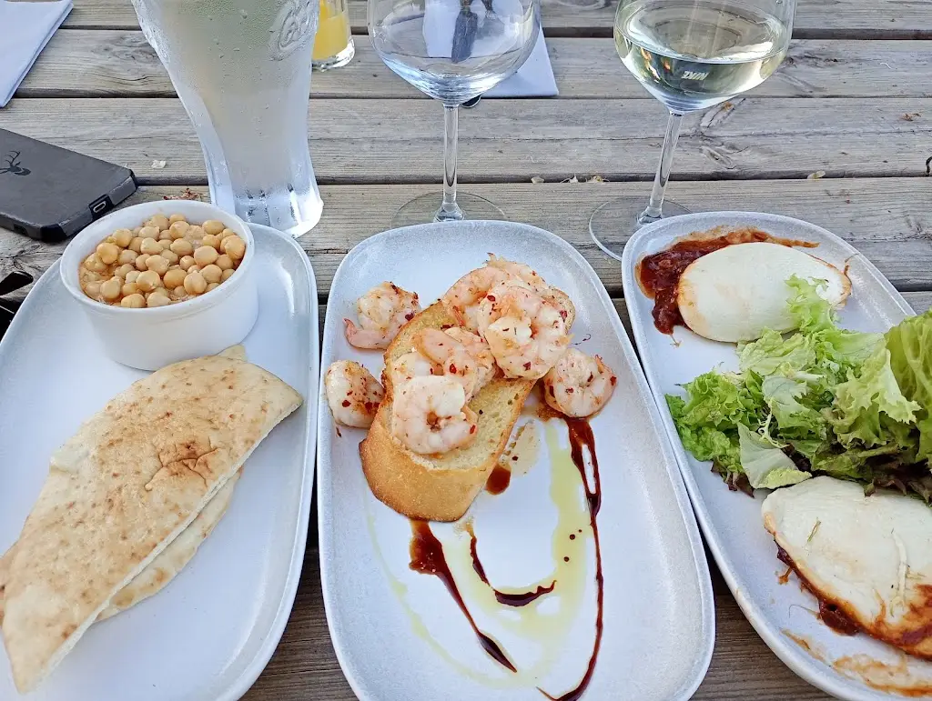 lynn f_Banningham Crown_Aylsham_review