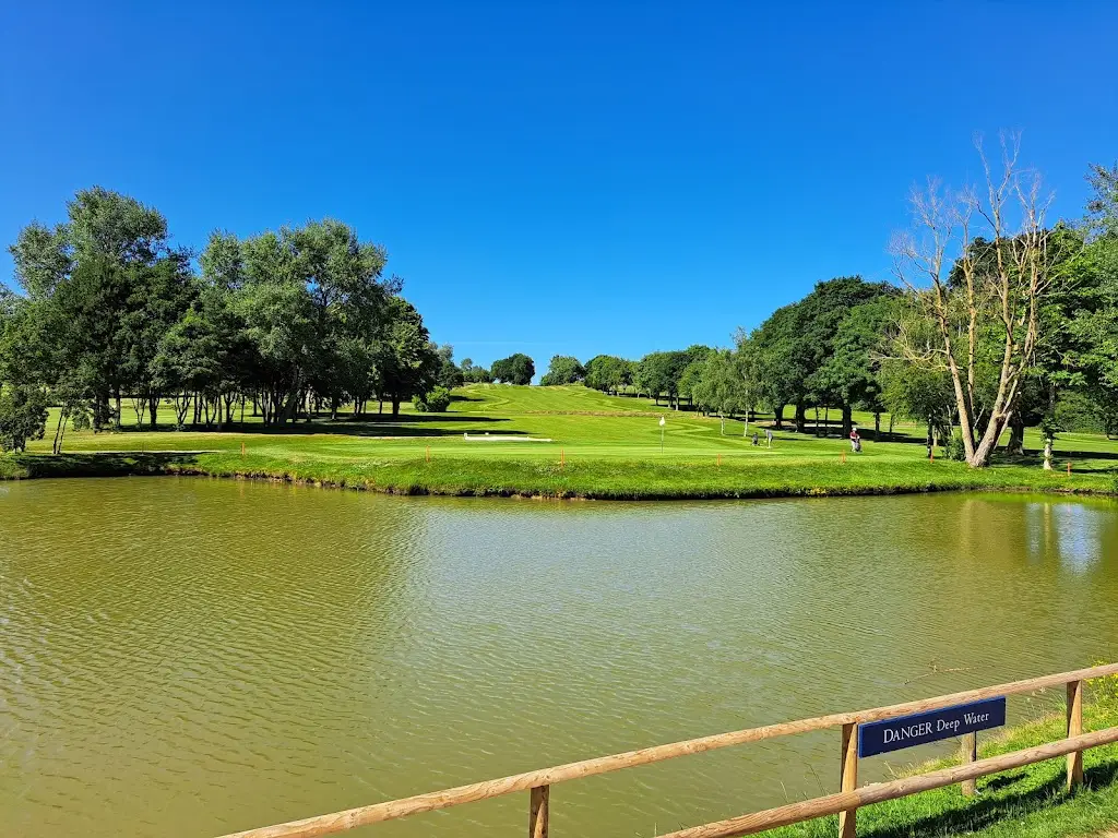 Weald of Kent Golf Course & Hotel_Headcorn_slider_image_3