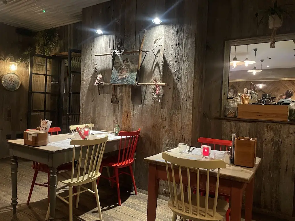 Ewelina Zawadzka_The Potting Shed_Headcorn_review