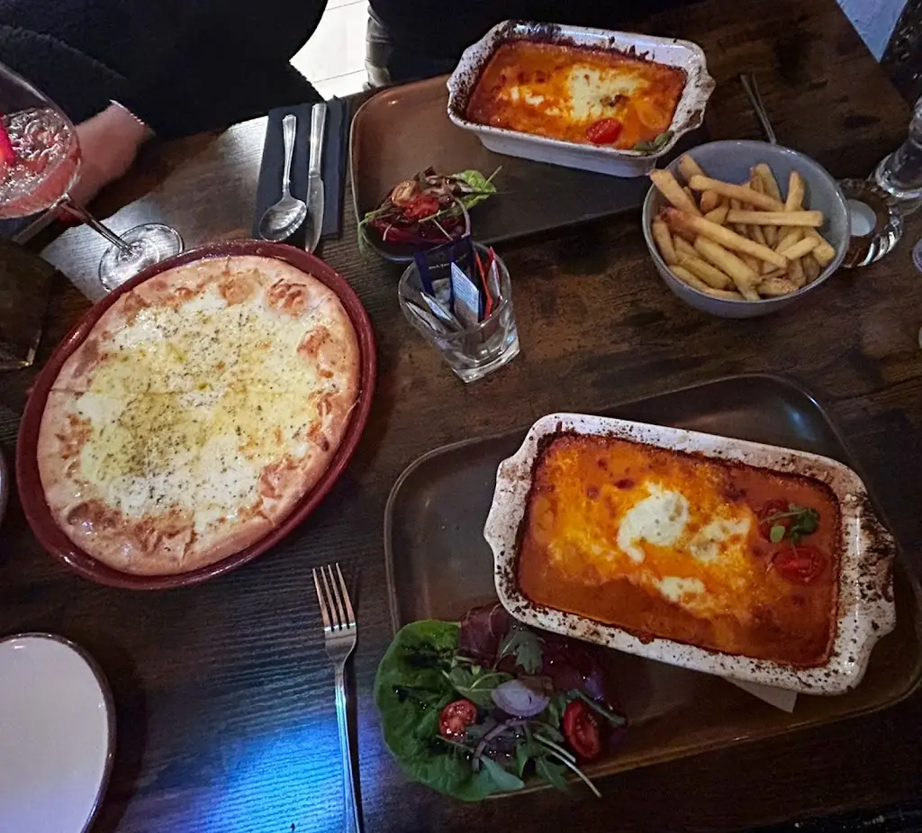 Hannah Boynton_Kolize Pizzeria_Hedon_review