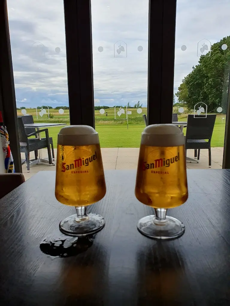 James Dixon_The Pavilion_Heacham_review