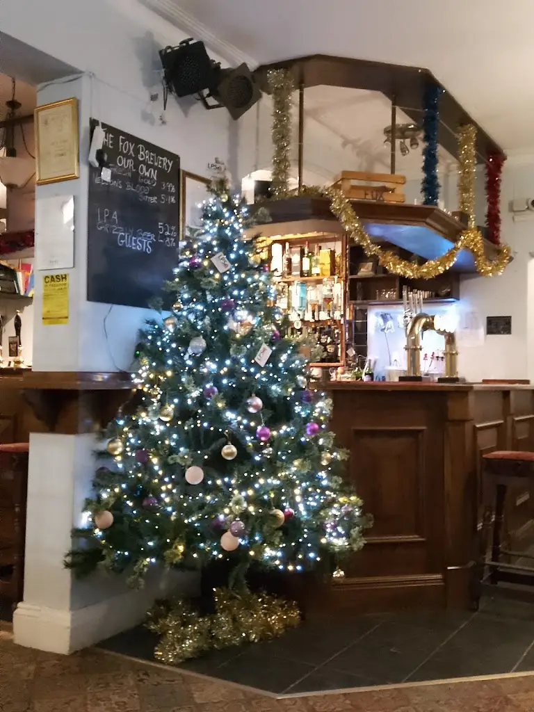 Dianne Farrar_Fox and Hounds_Heacham_review