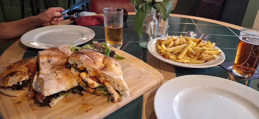 GarytheGardener_The Catherine Wheel_Hemyock_review