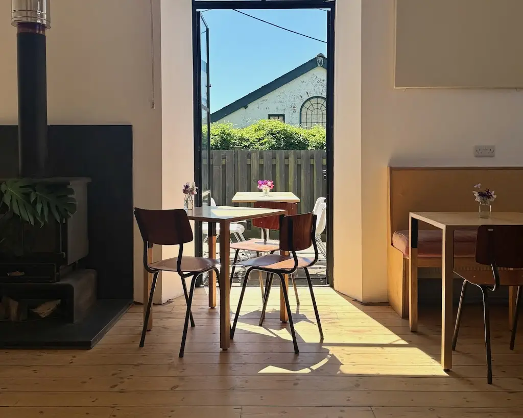 CAST Café_Helston_slider_image_1